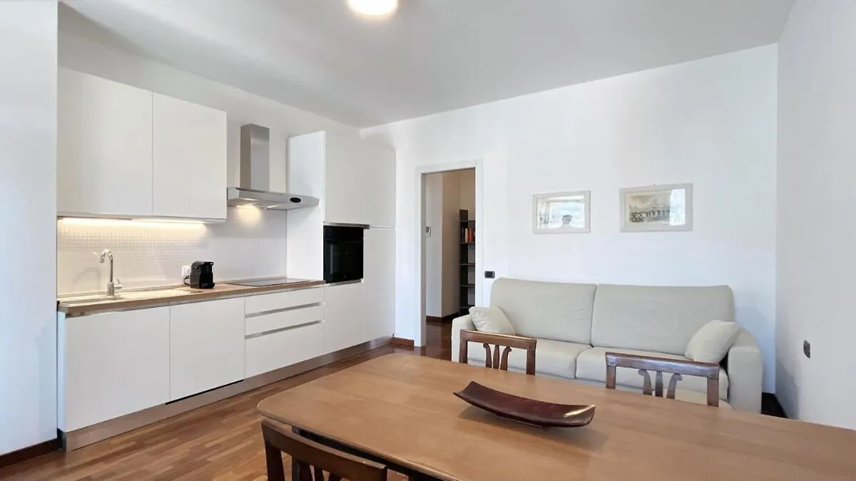 Bianca Apartment - Affitti Brevi Italia Lecco 0*,  İtalya